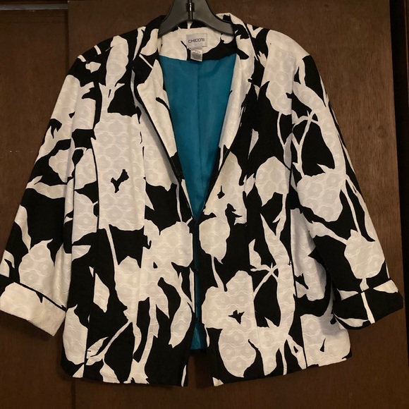 Chicos black and white jacket with hook closure. Turquoise lining - Picture 5 of 11